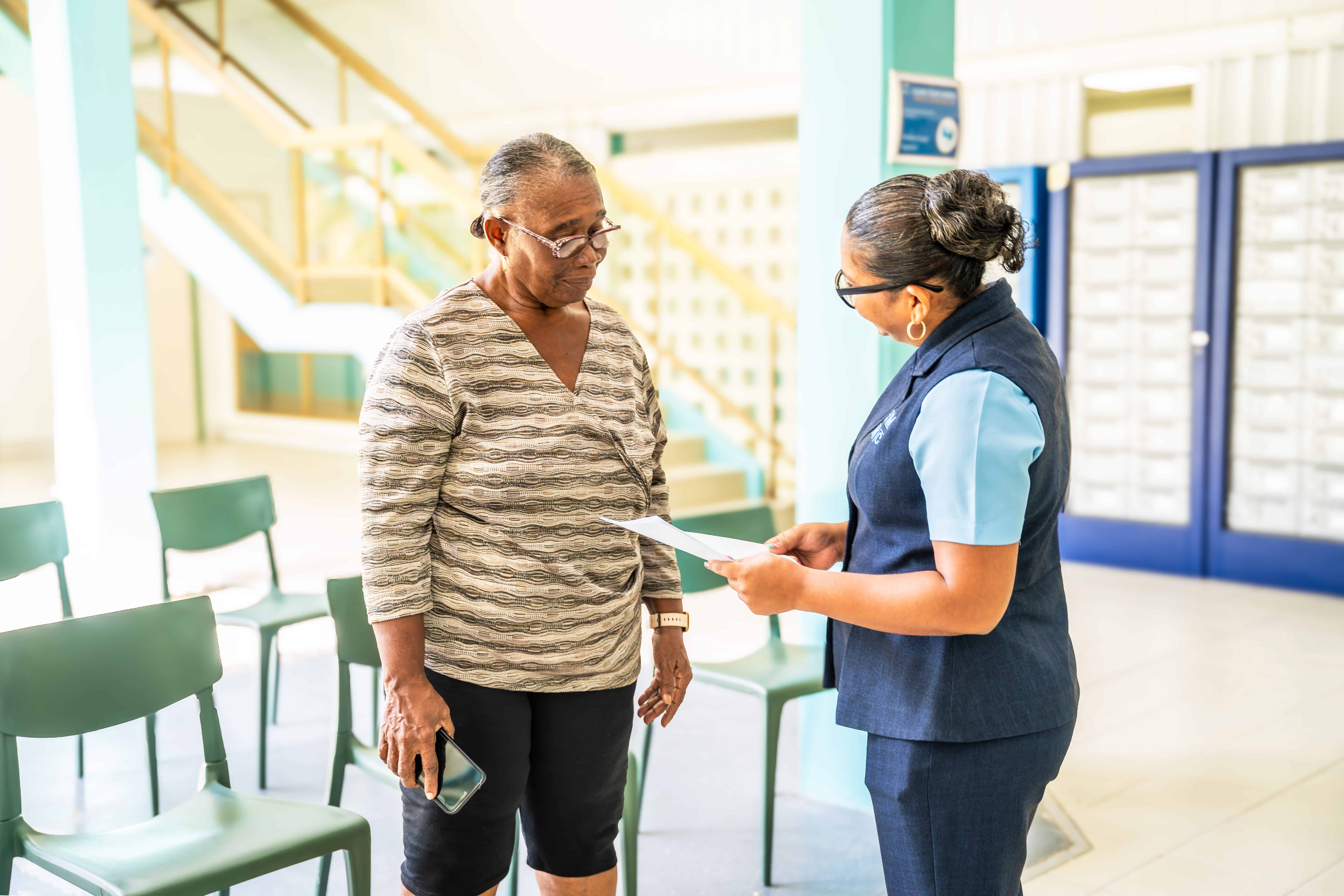 SMGH staff member assisting a visitor